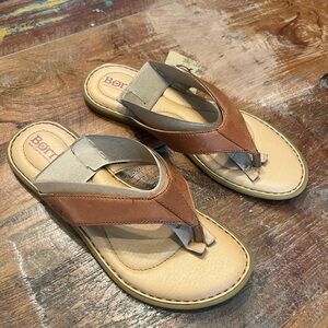New in Box Born Ciara Leather Flip Flops